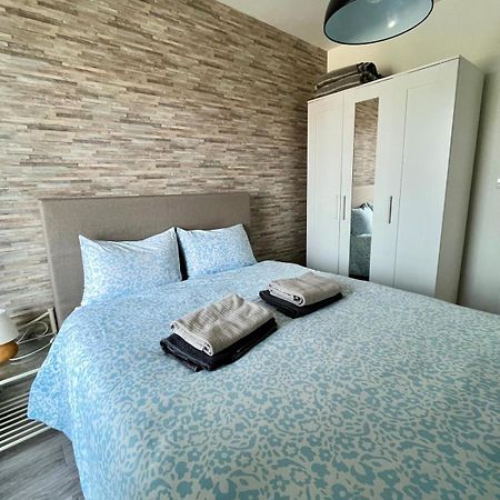 Appartement vue mer et marina, Loggia - Parking Courseulles-sur-Mer Eksteriør bilde