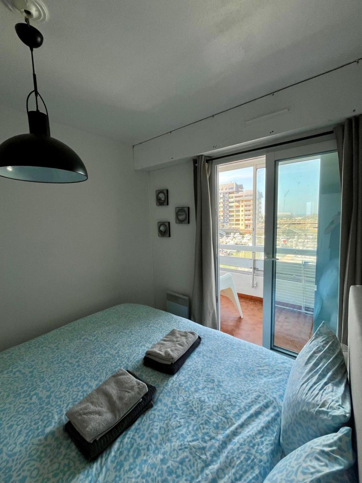 Appartement vue mer et marina, Loggia - Parking Courseulles-sur-Mer Eksteriør bilde