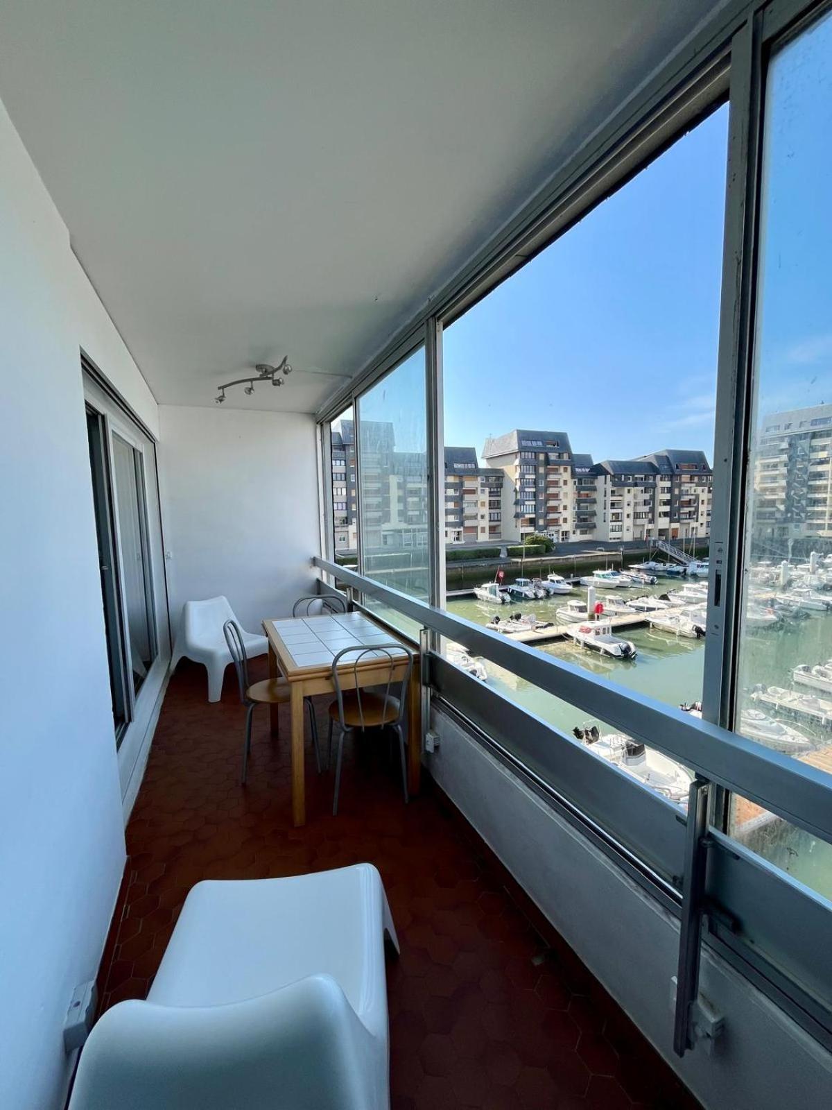 Appartement vue mer et marina, Loggia - Parking Courseulles-sur-Mer Eksteriør bilde